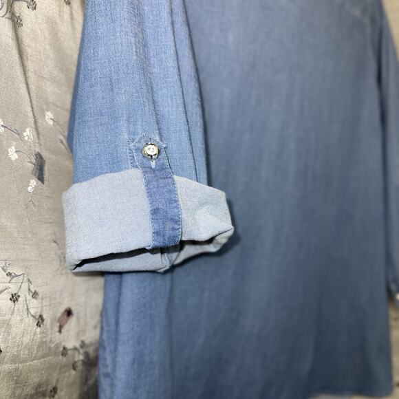 Quacker Factory 3X Denim Gem Snowman Chambray Roll Tab Sleeve Holiday Sparkle - Picture 4 of 5